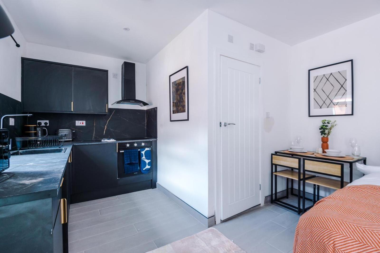 Comfort Style Brand New Selly Oaks Apartment Birmingham Buitenkant foto